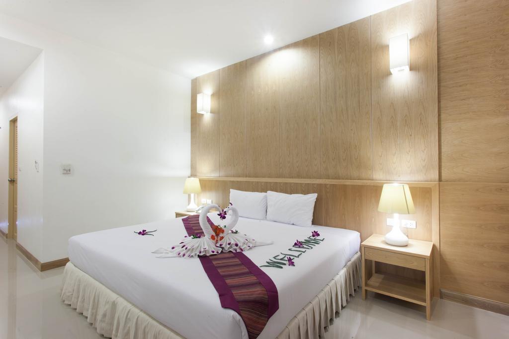 Chalong Princess Pool Villa Resort Sha Extra Plus Exterior foto
